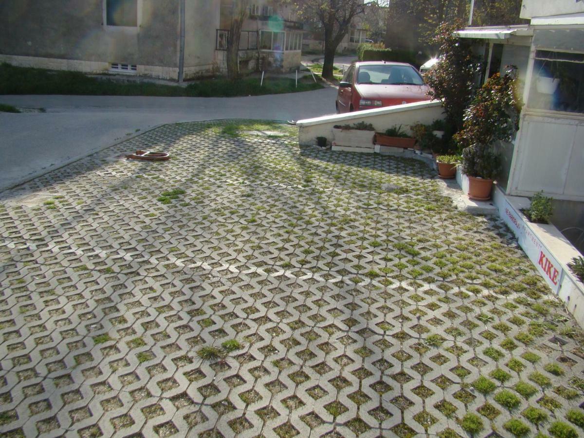 Kike Apartment Kaštela Buitenkant foto